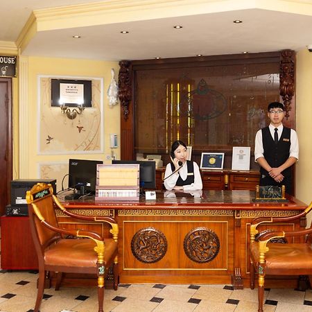 Narantuul Hotel Oelan-bator Buitenkant foto