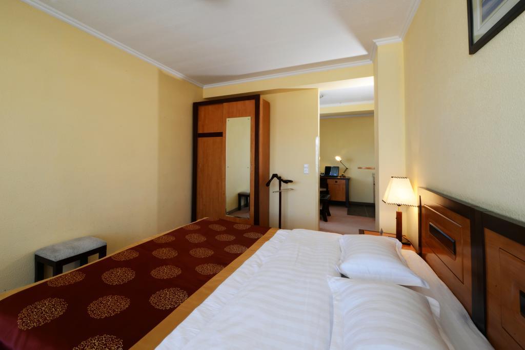 Narantuul Hotel Oelan-bator Kamer foto