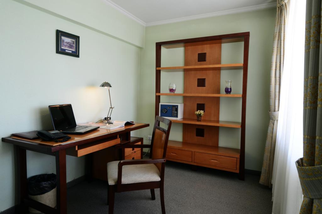 Narantuul Hotel Oelan-bator Buitenkant foto