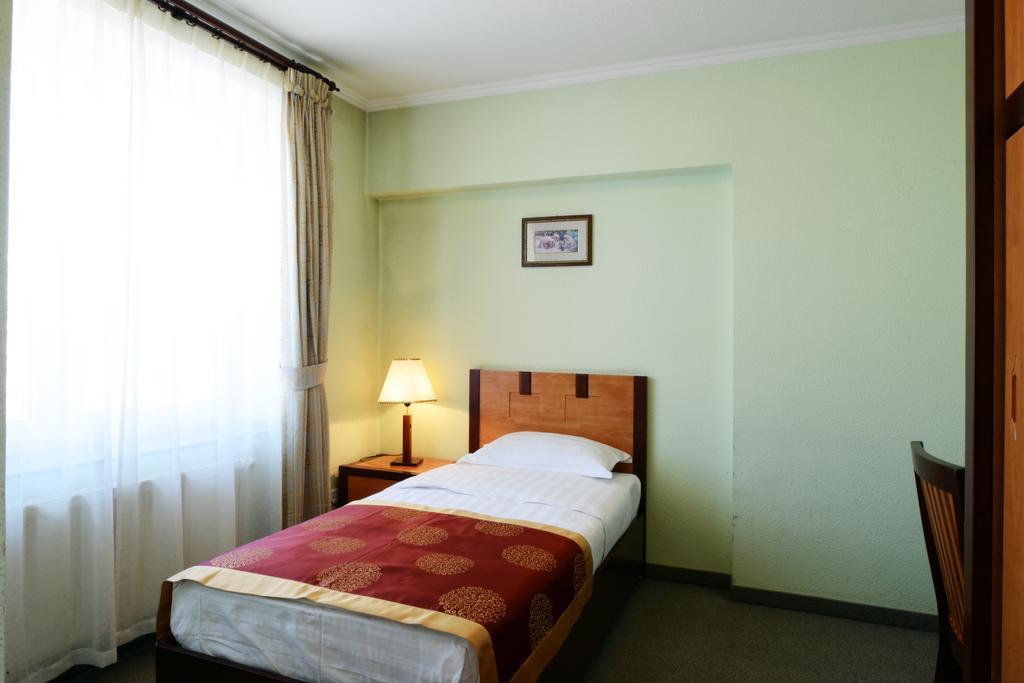 Narantuul Hotel Oelan-bator Kamer foto