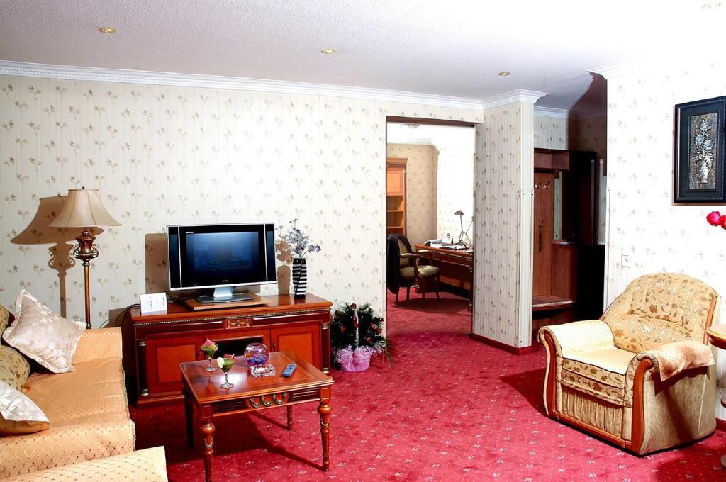 Narantuul Hotel Oelan-bator Buitenkant foto