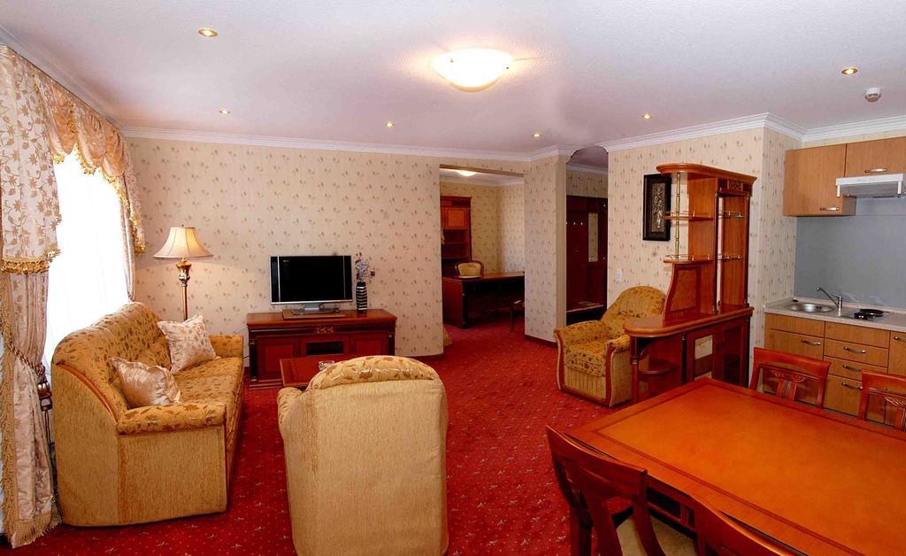 Narantuul Hotel Oelan-bator Buitenkant foto